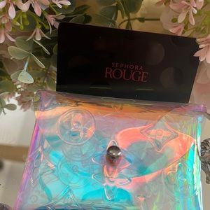 Holographic card holder